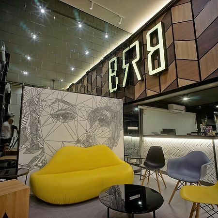 Brb Hostel Bangkok Silom Exterior photo
