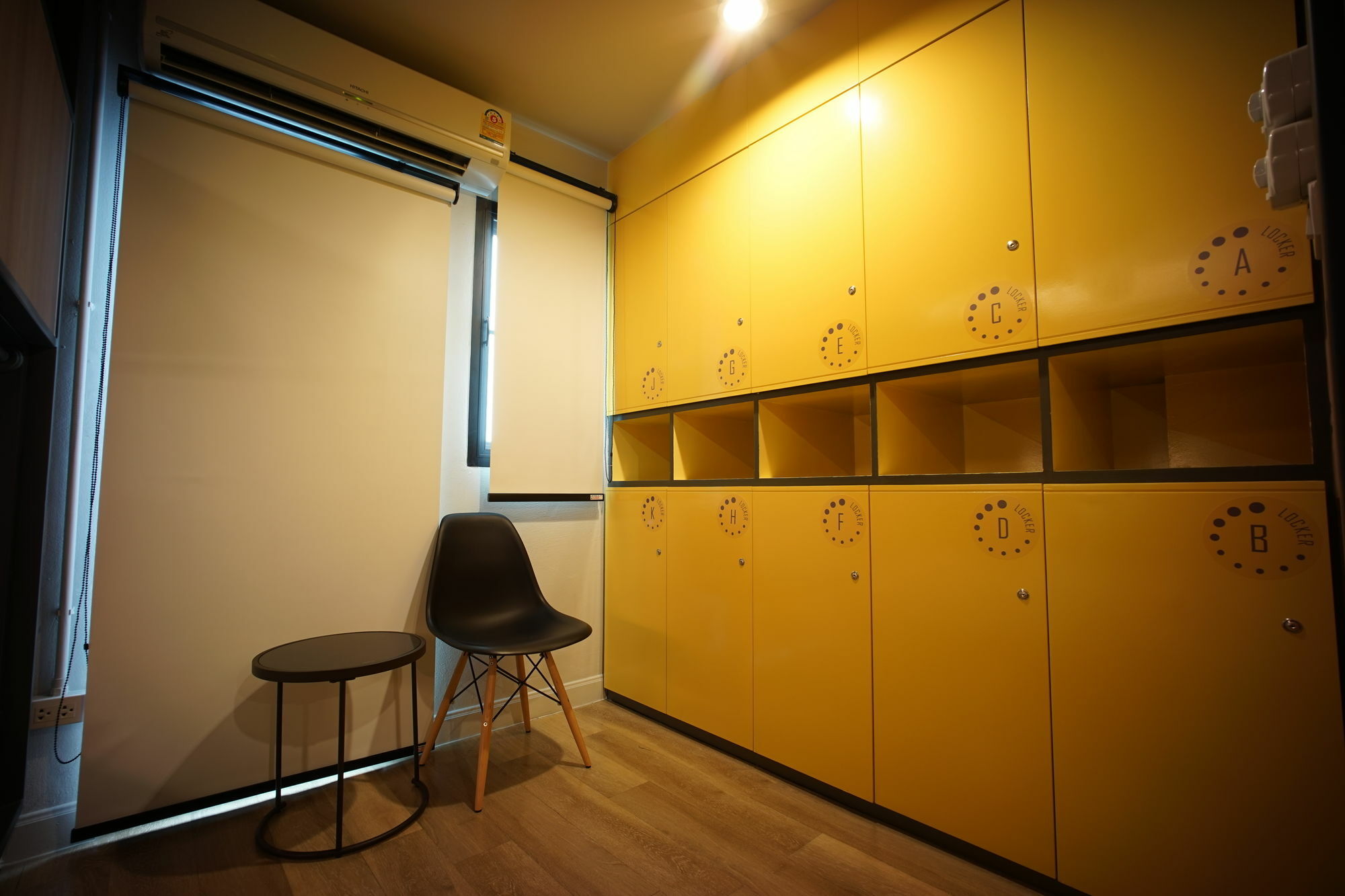 Brb Hostel Bangkok Silom Exterior photo