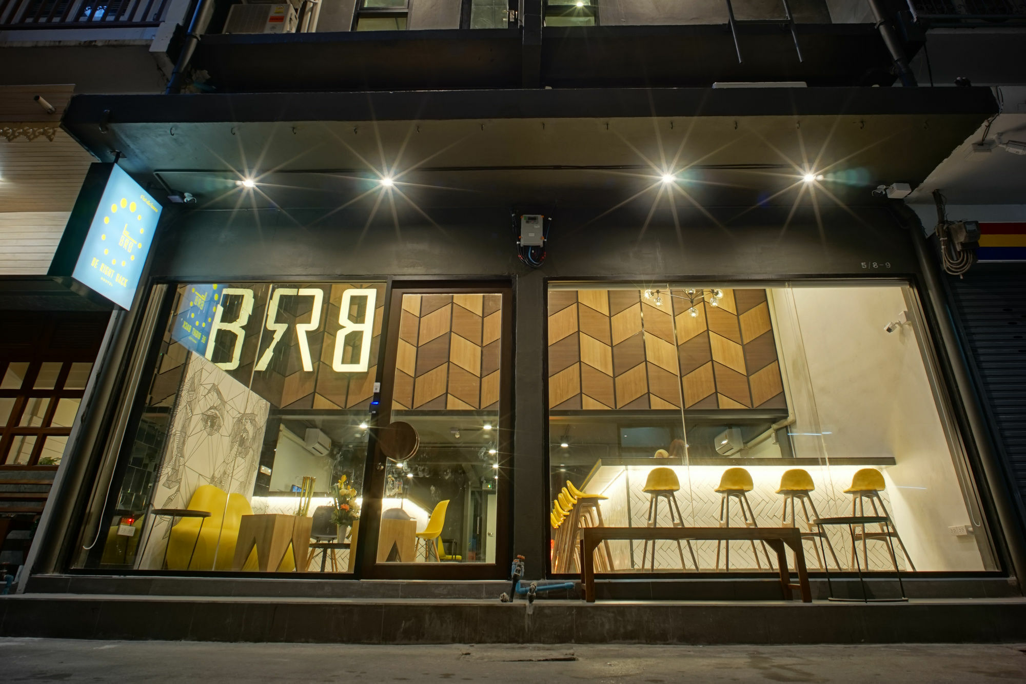 Brb Hostel Bangkok Silom Exterior photo