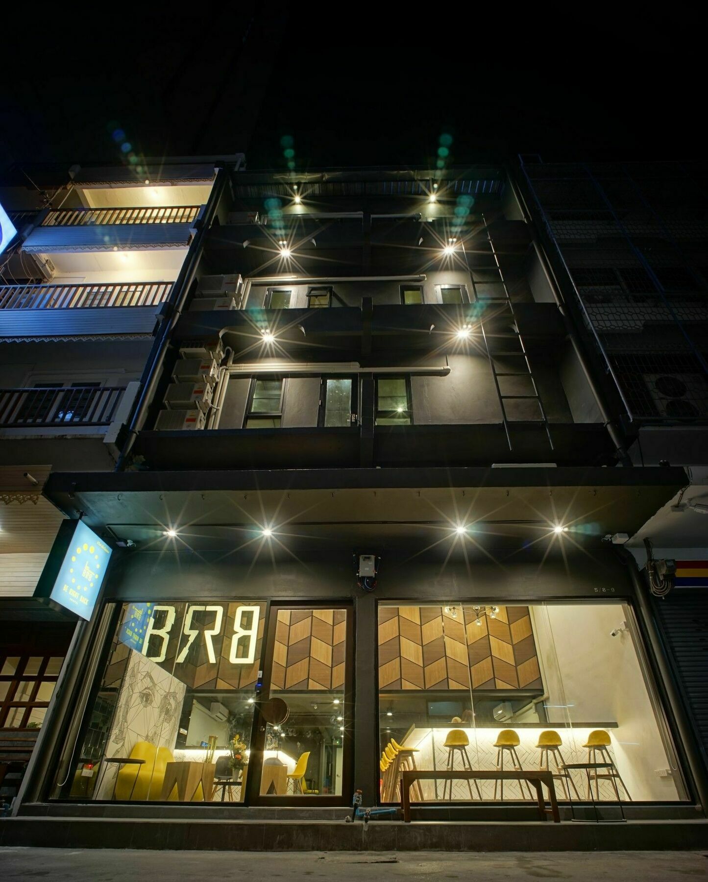 Brb Hostel Bangkok Silom Exterior photo